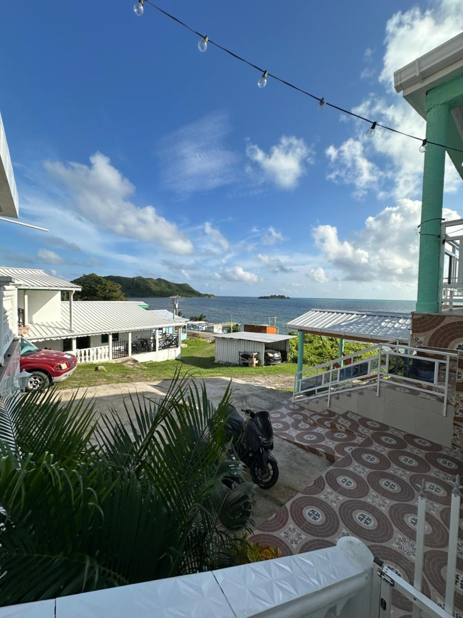 Posada Three Cay Suites Rocky Point Exterior foto